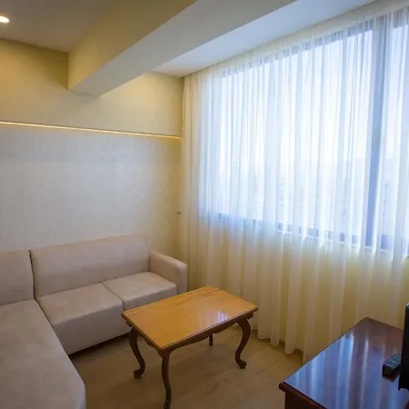 Hotel Grand Palace